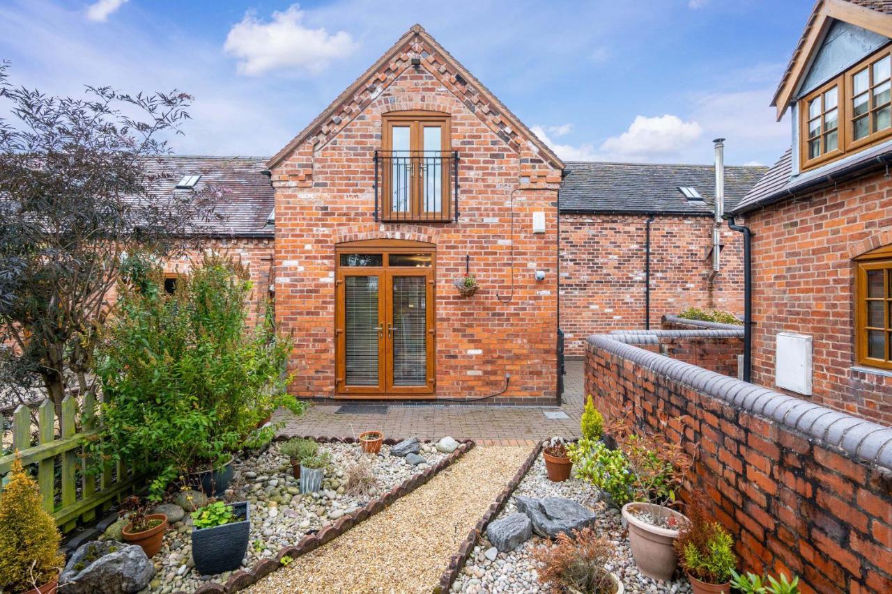 The Pigsty - 3 Bedroom Barn Conversion Coventry Exterior foto